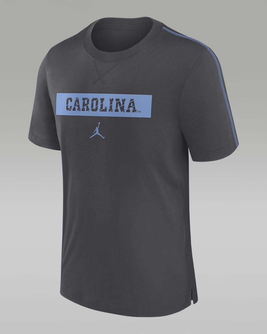 North Carolina Tar Heels Sideline Player Men s Jordan Dri FIT College T Shirt. Nike
